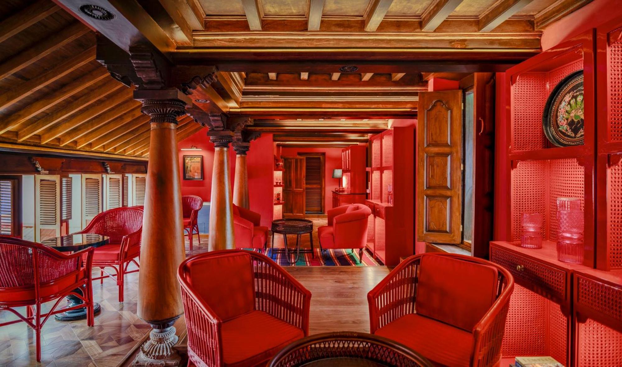 The Lotus Palace Chettinad Карайкуди Екстериор снимка